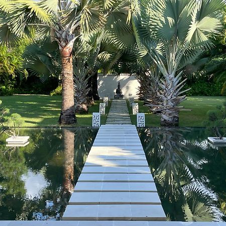 Villa Mathan 러비나 외부 사진
